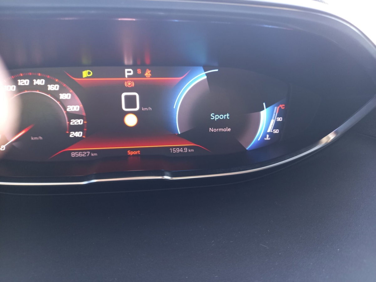 Peugeot 3008 BlueHDi 130 S&S EAT8 Active Pack (13)