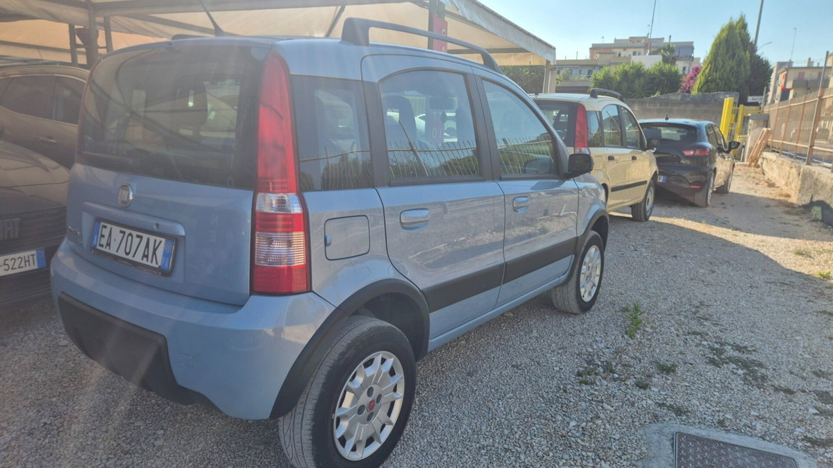 Fiat Panda 1.2 4x4 Climbing (4)