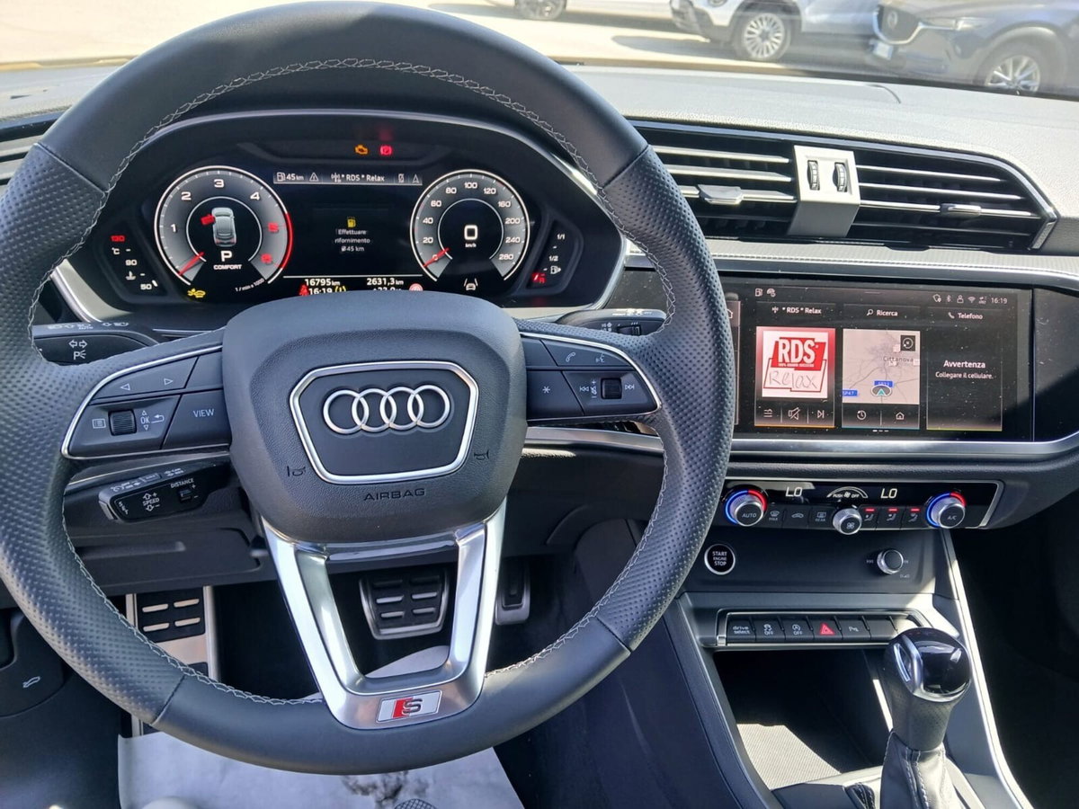 Audi Q3 Sportback 2.0 tdi S line edition quattro 193cv s-tronic (9)
