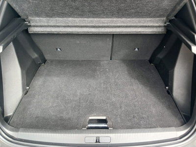 Peugeot 2008 PureTech 100 S&S Allure Pack (18)