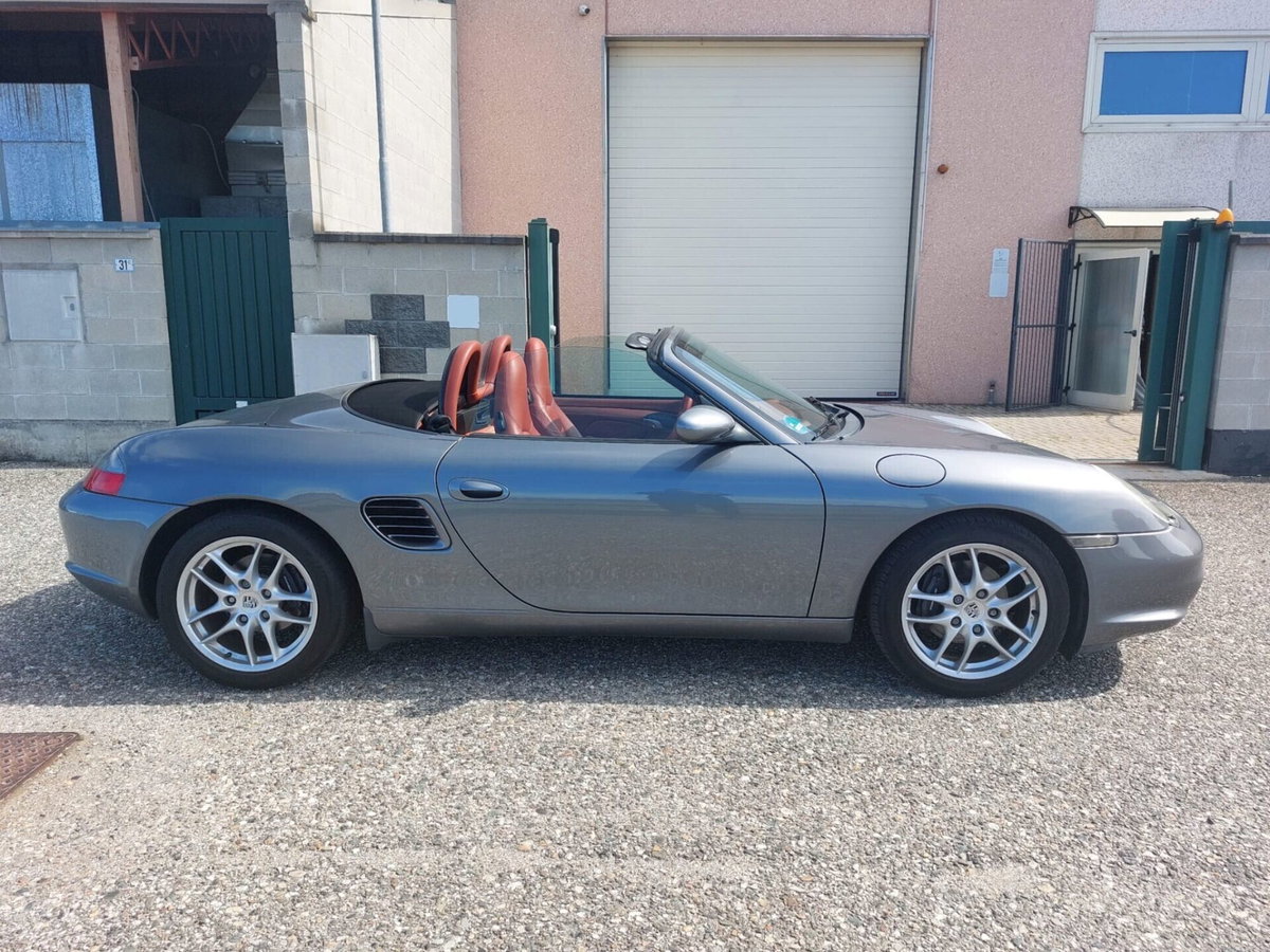 Porsche Boxster 2.7i 24V cat (9)