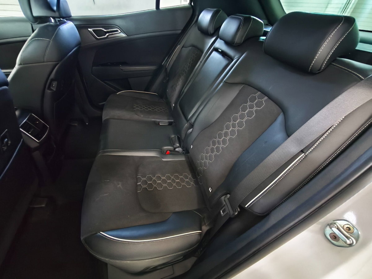 Kia Sportage 1.6 crdi mhev GT-line Plus dct (12)