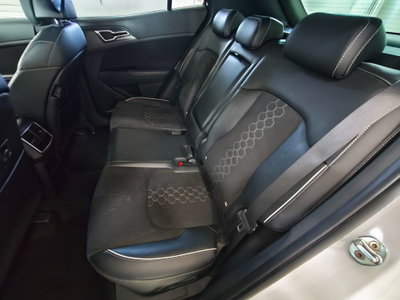 Kia Sportage 1.6 crdi mhev GT-line Plus dct (12)
