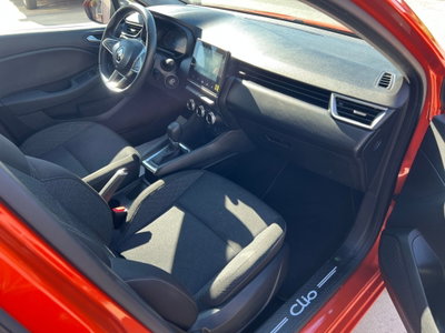 Renault Clio TCe 90 CV 5 porte Techno (11)