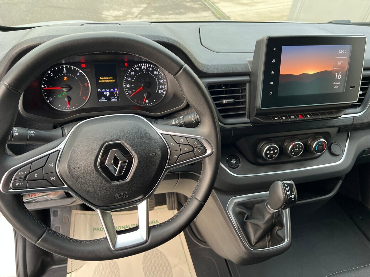Renault Trafic Furgone BluedCi 150CV EDC PL-TN SpaceClass (14)