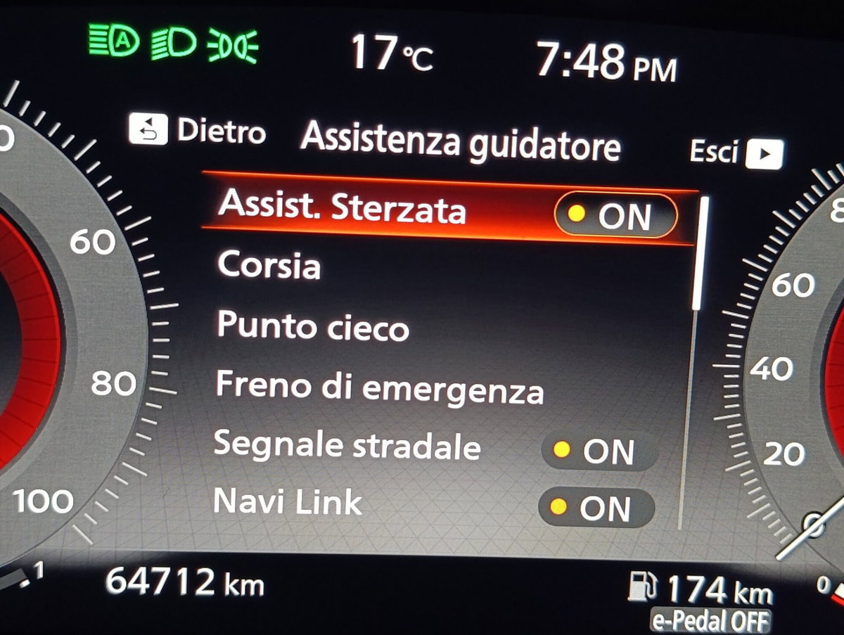 Nissan Qashqai 1.5 e-power 90th Anniversary 2wd (15)