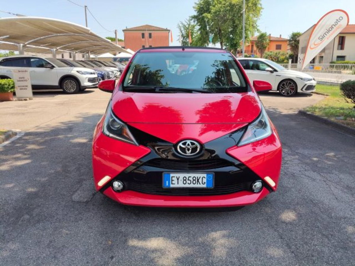 Toyota Aygo 1.0 VVT-i 69 CV 5 porte x-wave TSS (2)