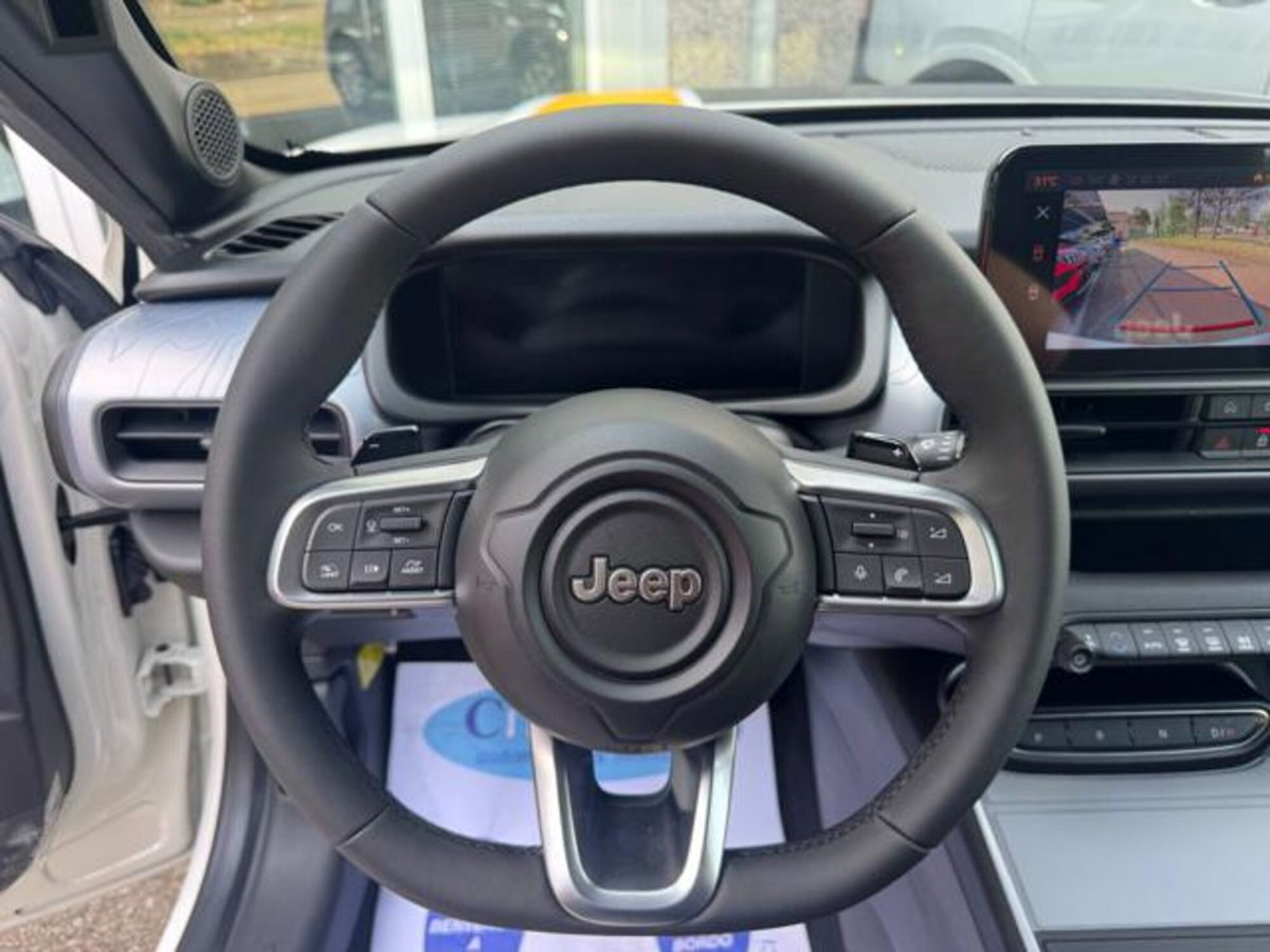 Jeep Avenger 1.2 turbo e-hybrid mhev The North Face 4xe 145cv edct6 (14)