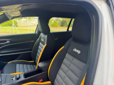 Jeep Avenger 1.2 turbo e-hybrid mhev The North Face 4xe 145cv edct6 (7)