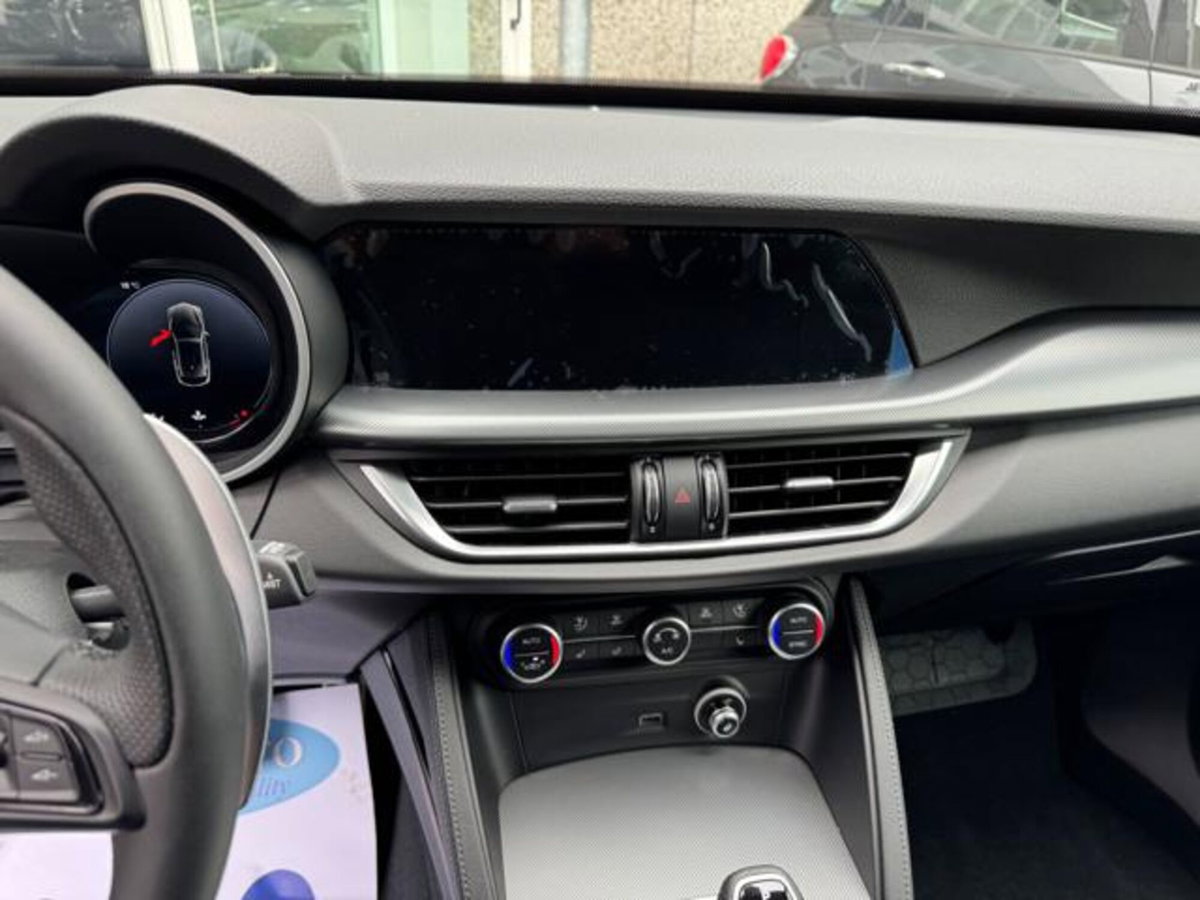 Alfa Romeo Stelvio Stelvio 2.2 Turbodiesel 210 CV AT8 Q4 Veloce (12)