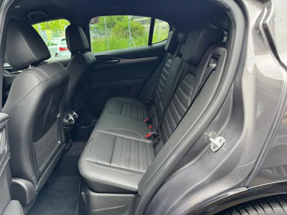 Alfa Romeo Stelvio Stelvio 2.2 Turbodiesel 210 CV AT8 Q4 Veloce (9)