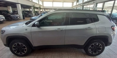 Jeep Compass 1.3 T4 240CV PHEV AT6 4xe Trailhawk (2)