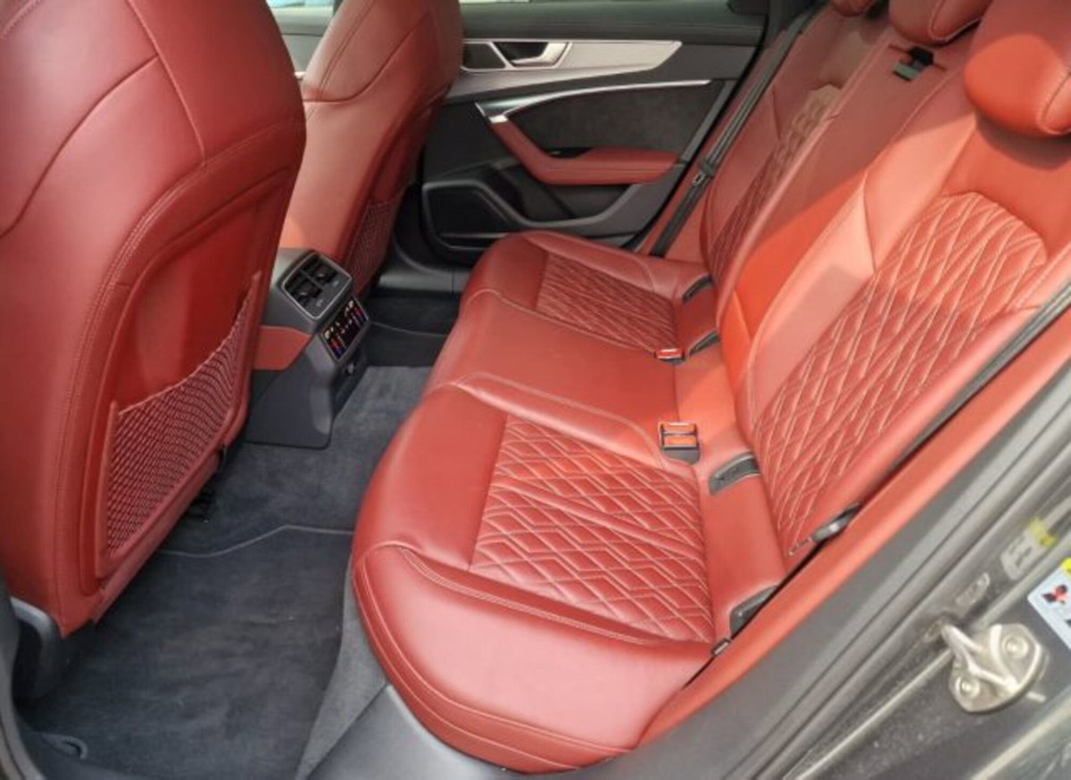 Audi S6 Avant 3.0 tdi mhev Sport Attitude quattro 344cv tiptronic (13)