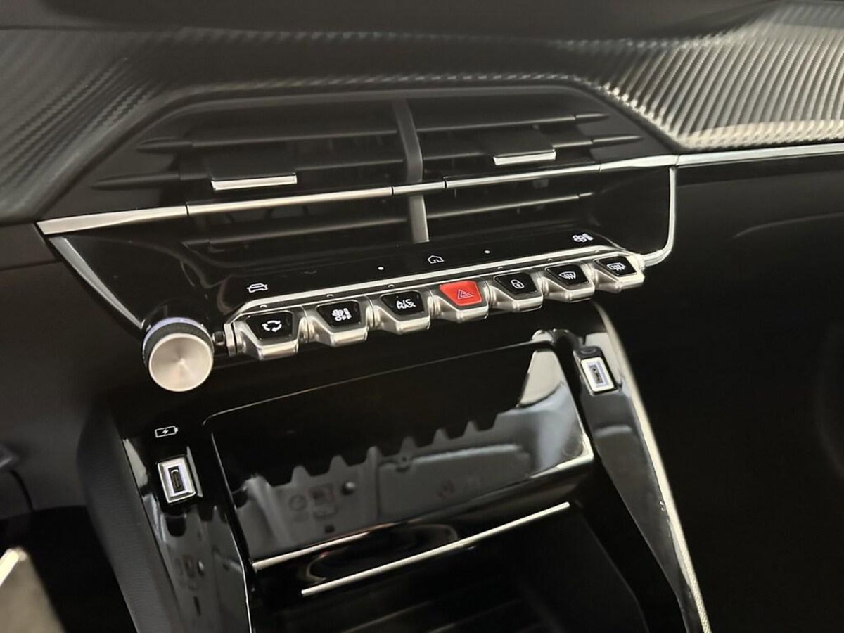 Peugeot 208 PureTech 100 Stop&Start 5 porte Allure (15)