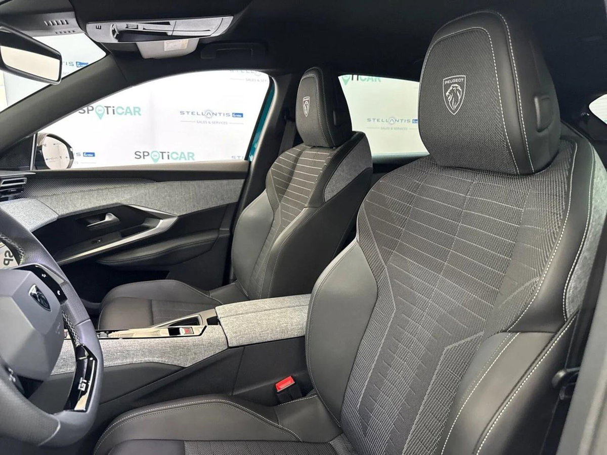 Peugeot 3008 73 kWh GT (12)