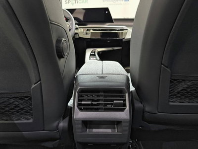 Peugeot 3008 73 kWh GT (8)