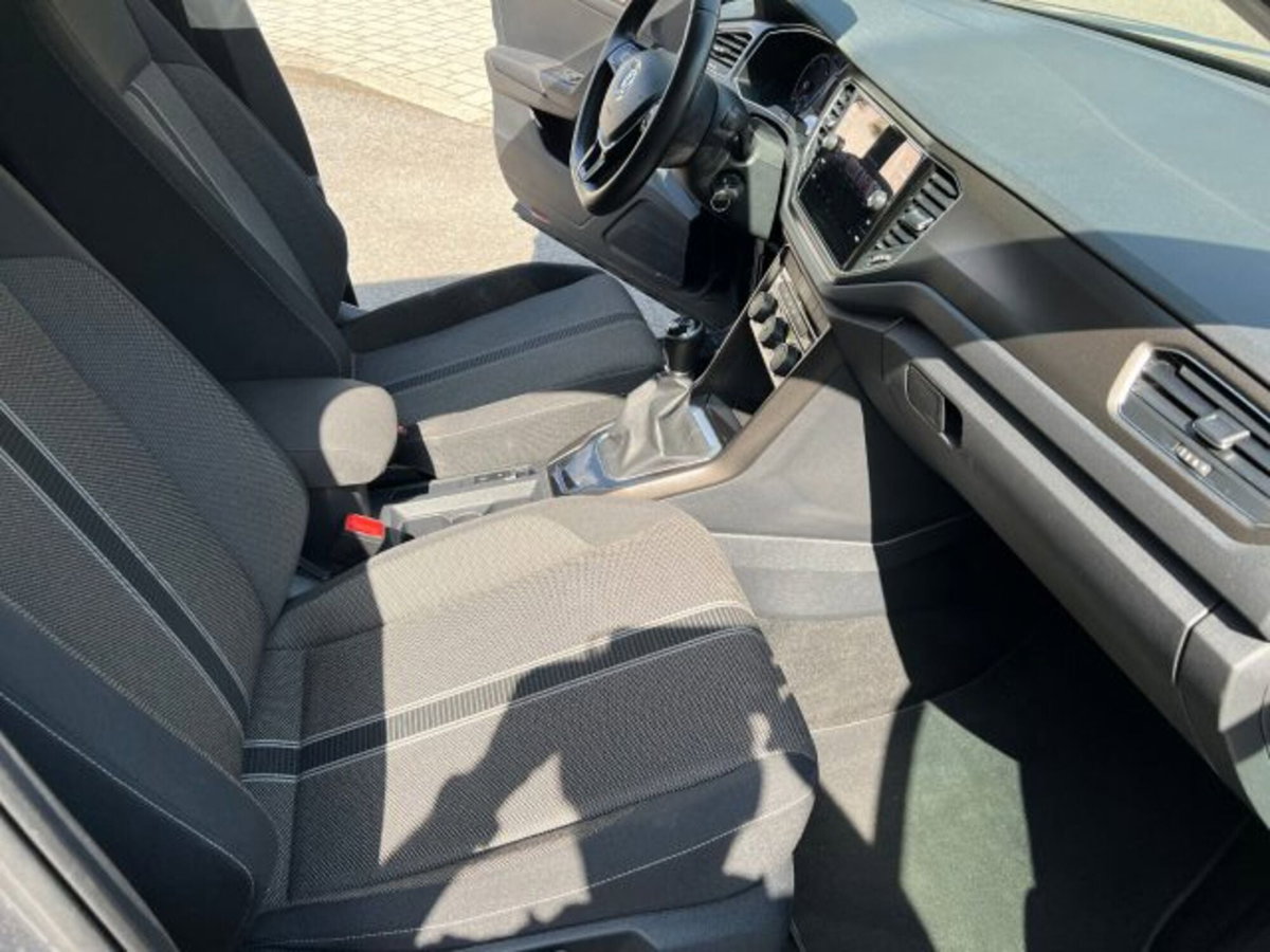 Volkswagen T-Roc 1.6 TDI SCR Business BlueMotion Technology (15)