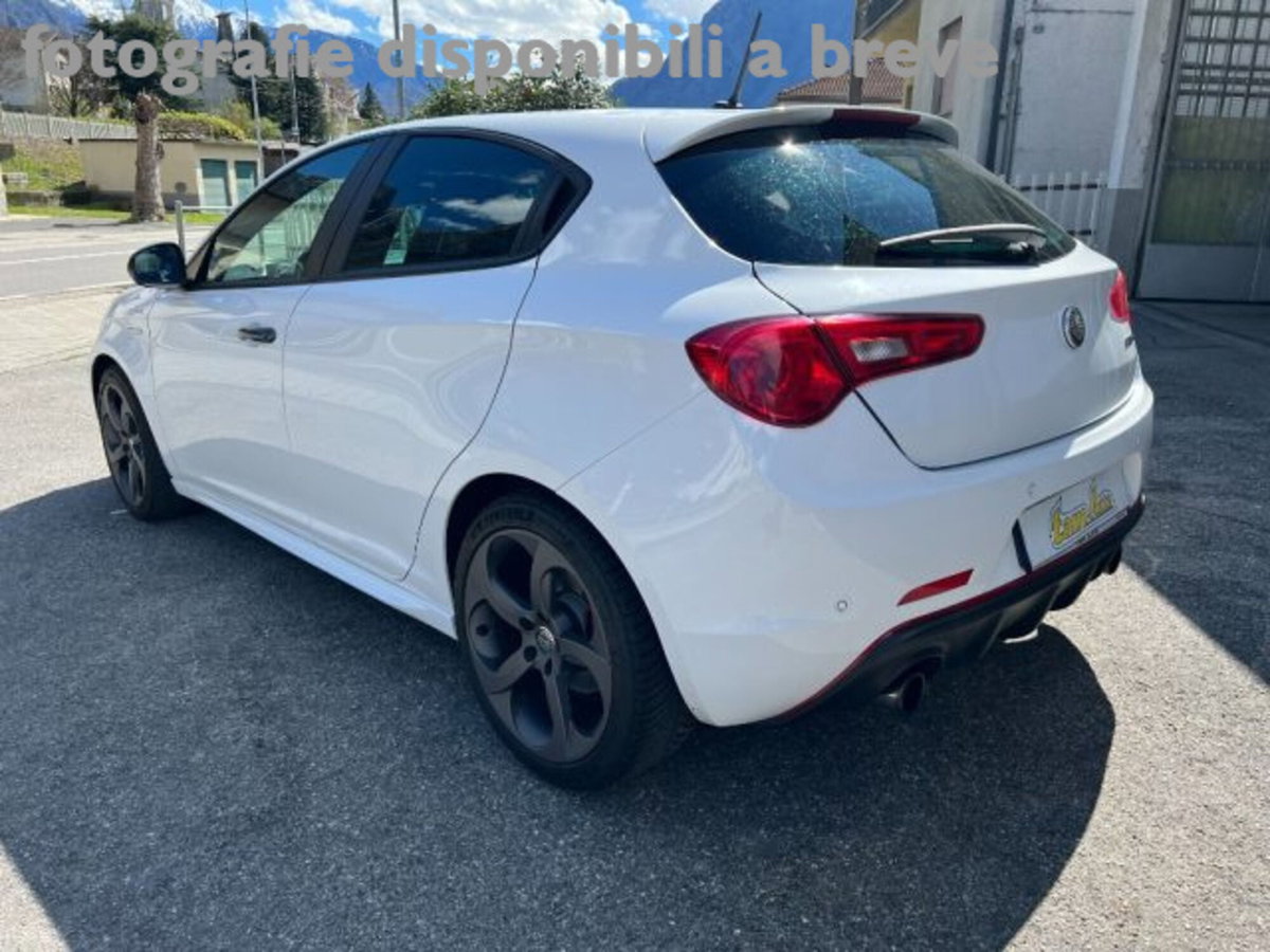 Alfa Romeo Giulietta 1750 turbo Veloce 240cv tct my17 (4)