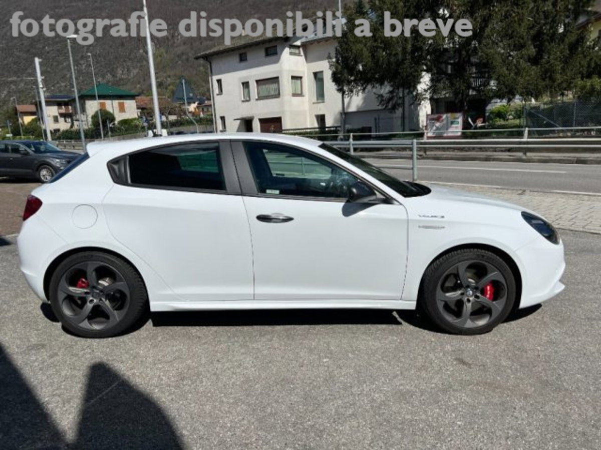 Alfa Romeo Giulietta 1750 turbo Veloce 240cv tct my17 (7)