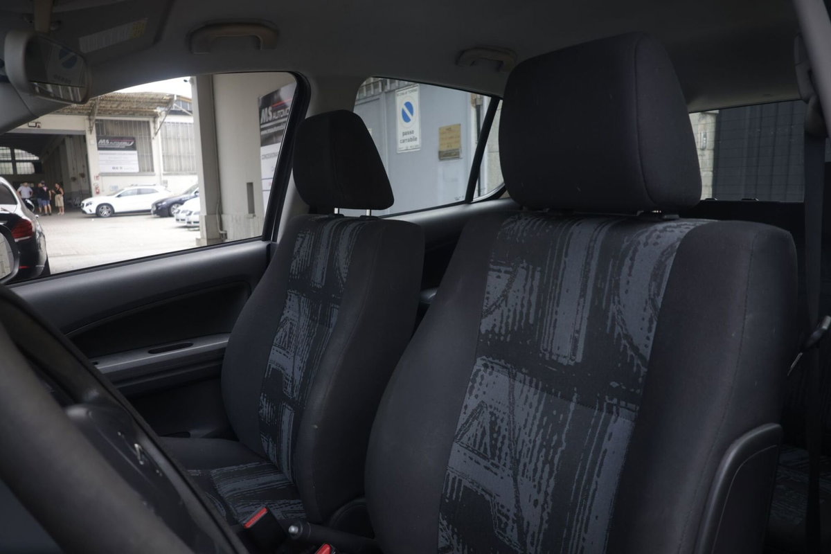 Opel Agila 1.2 16V 94CV Enjoy (16)
