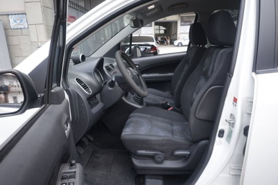 Opel Agila 1.2 16V 94CV Enjoy (17)