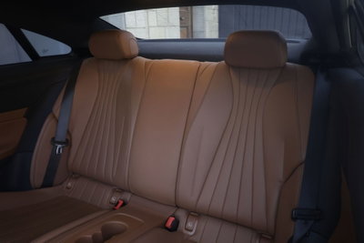 Mercedes-Benz Classe E Coupé 220 d 4Matic Premium Plus (4)