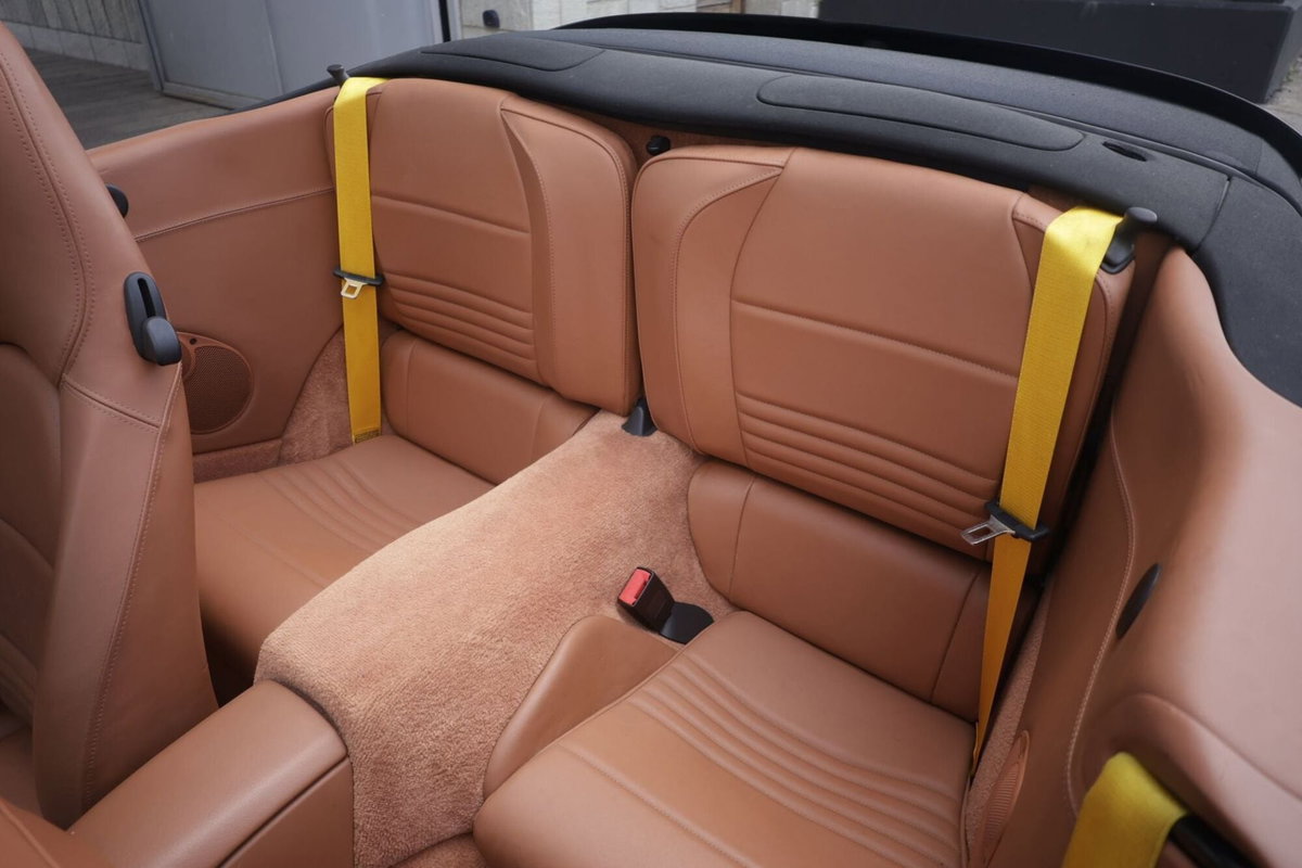 Porsche 911 Cabrio 3.0 Carrera 4S (3)