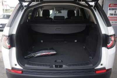 Land Rover Discovery Sport 2.0 TD4 150 CV Pure (18)