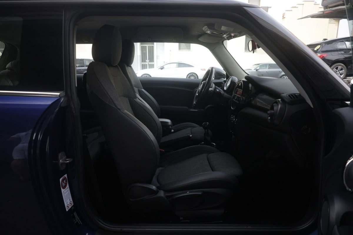 MINI Mini 1.5 Cooper Resolute (8)