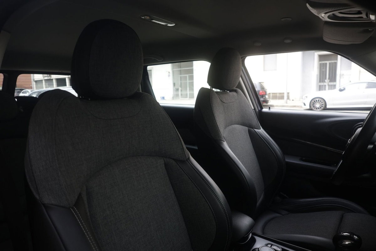 MINI Mini Clubman 2.0 Cooper SD Hype Clubman ALL4 Automatica (6)