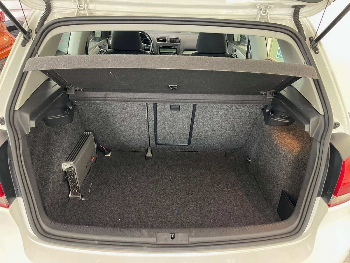 Volkswagen Golf 1.4 TSI 122CV 3p. Highline (9)
