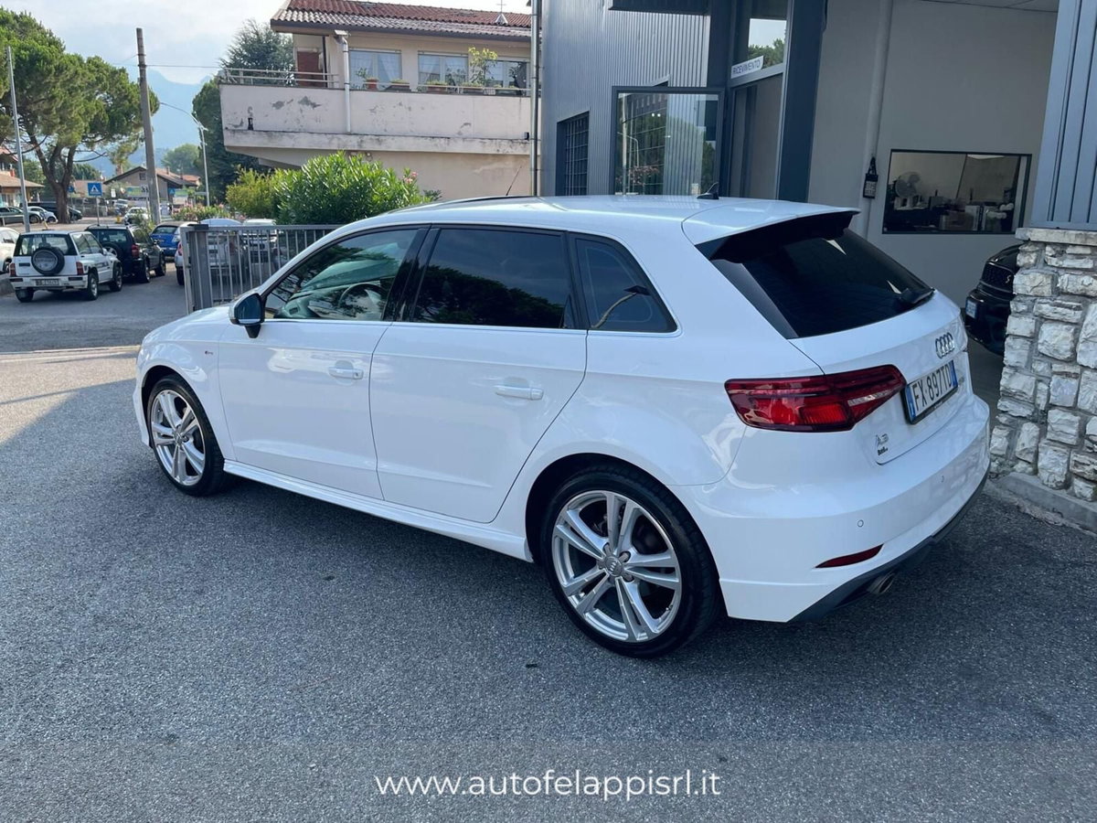 Audi A3 Sportback 30 TFSI S tronic Admired (2)