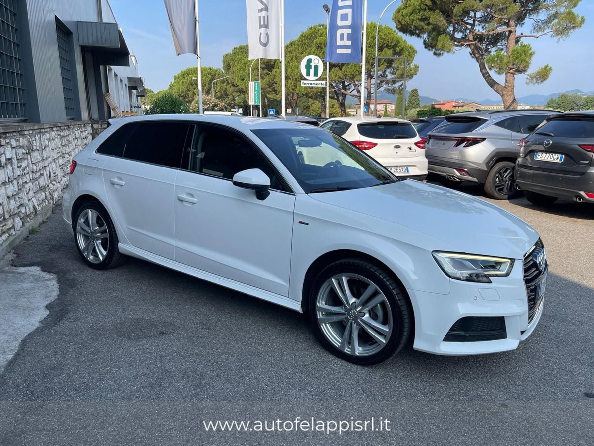 Audi A3 Sportback 30 TFSI S tronic Admired (5)