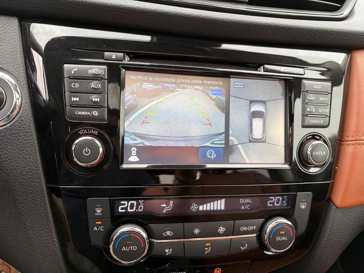Nissan X-Trail dCi 150 2WD Tekna (14)