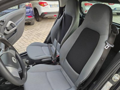 smart Fortwo 1000 45 kW MHD coupé pure (15)