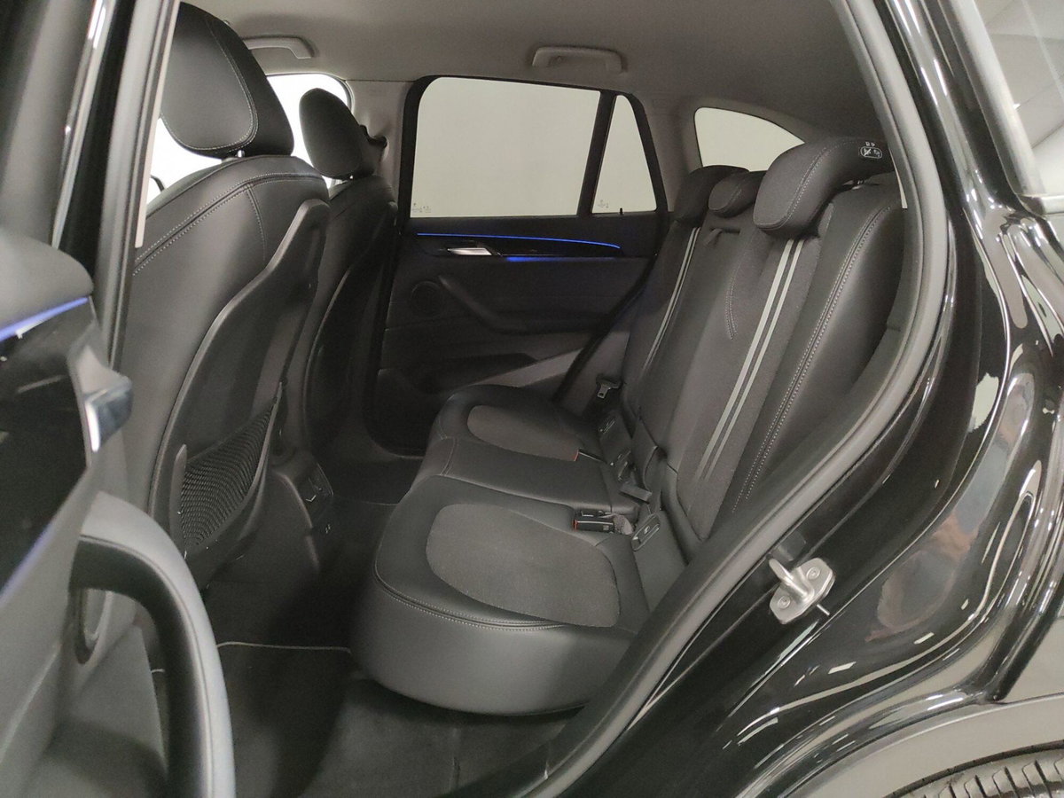 BMW X1 xDrive18d Sport (6)