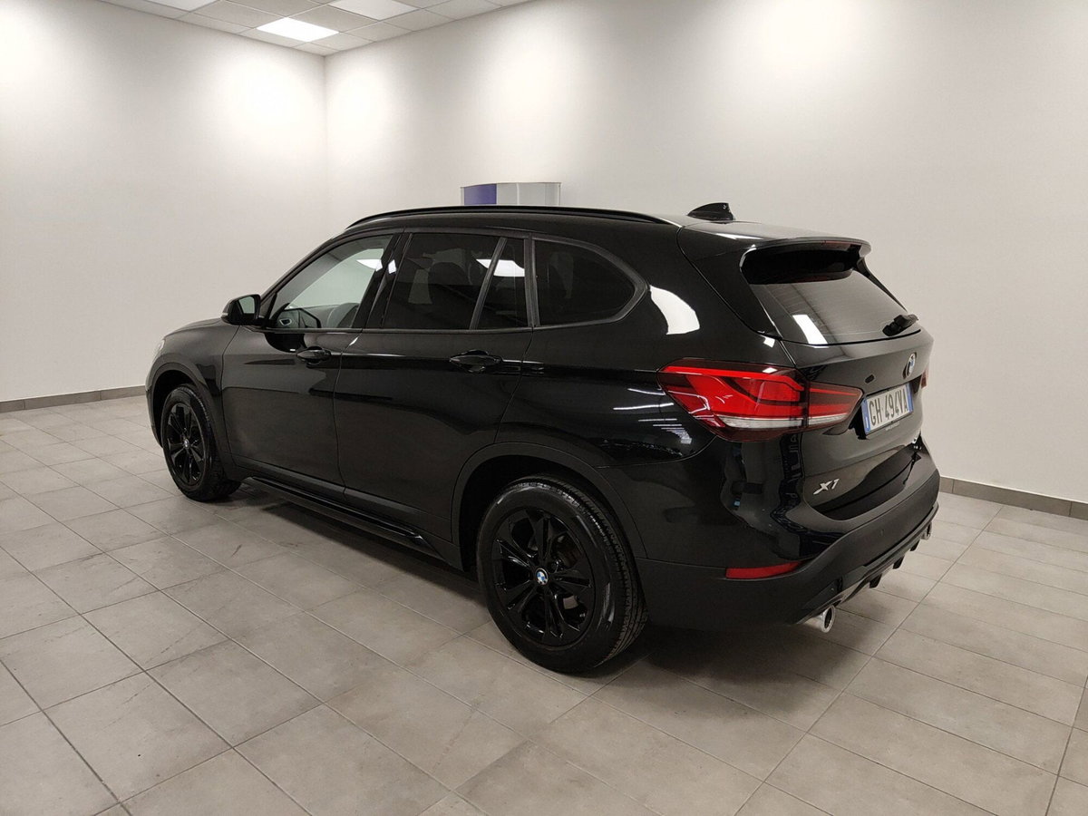 BMW X1 xDrive18d Sport (9)