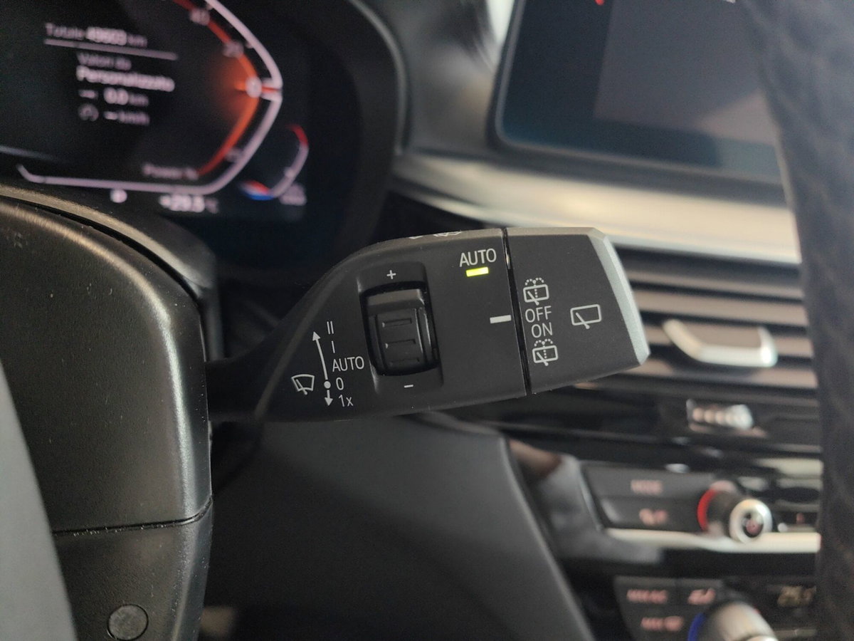 BMW Serie 5 Touring 520d 48V xDrive  Msport (18)