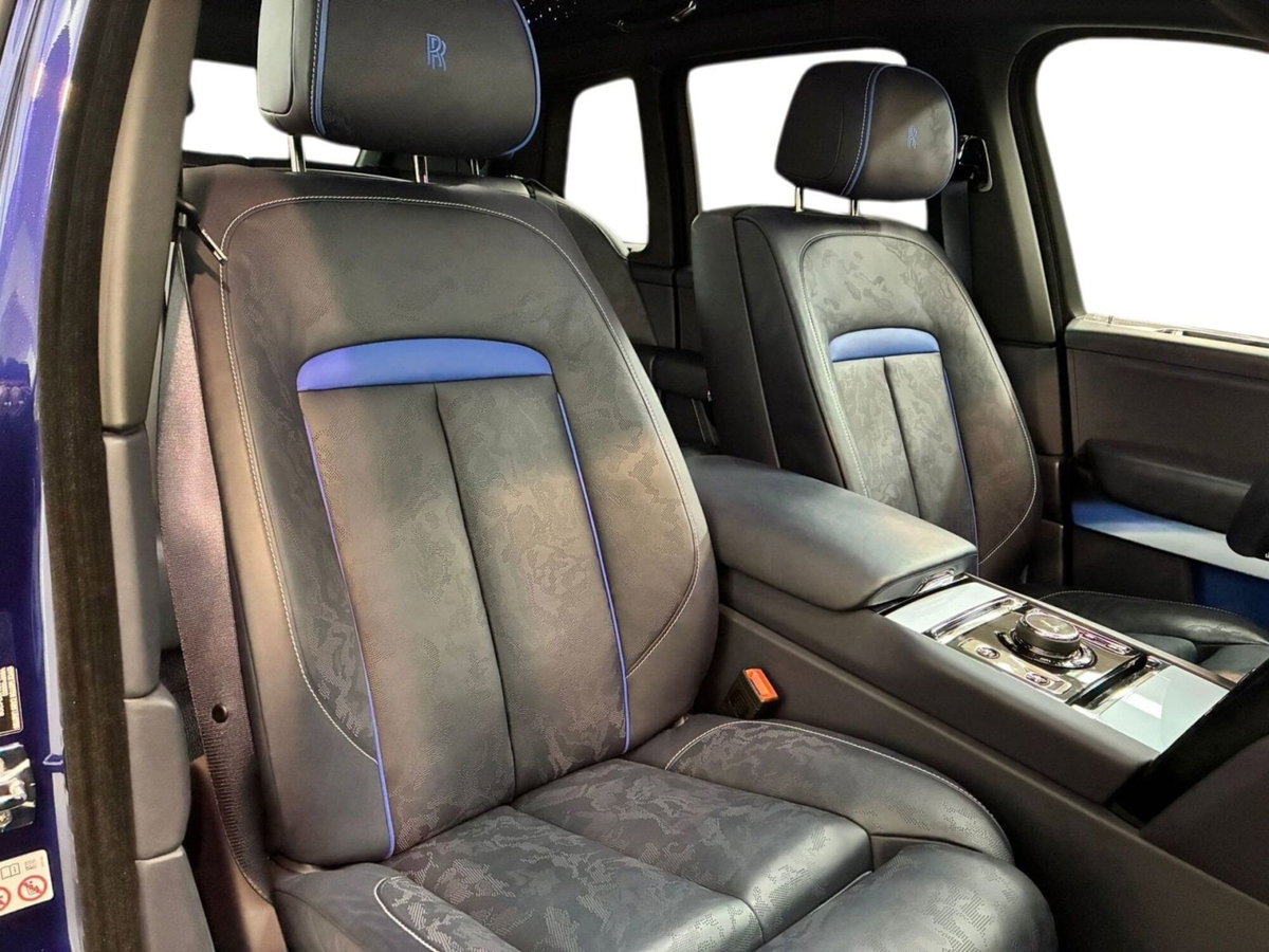 Rolls Royce Cullinan Cullinan 6.7 V12 Black Badge (11)