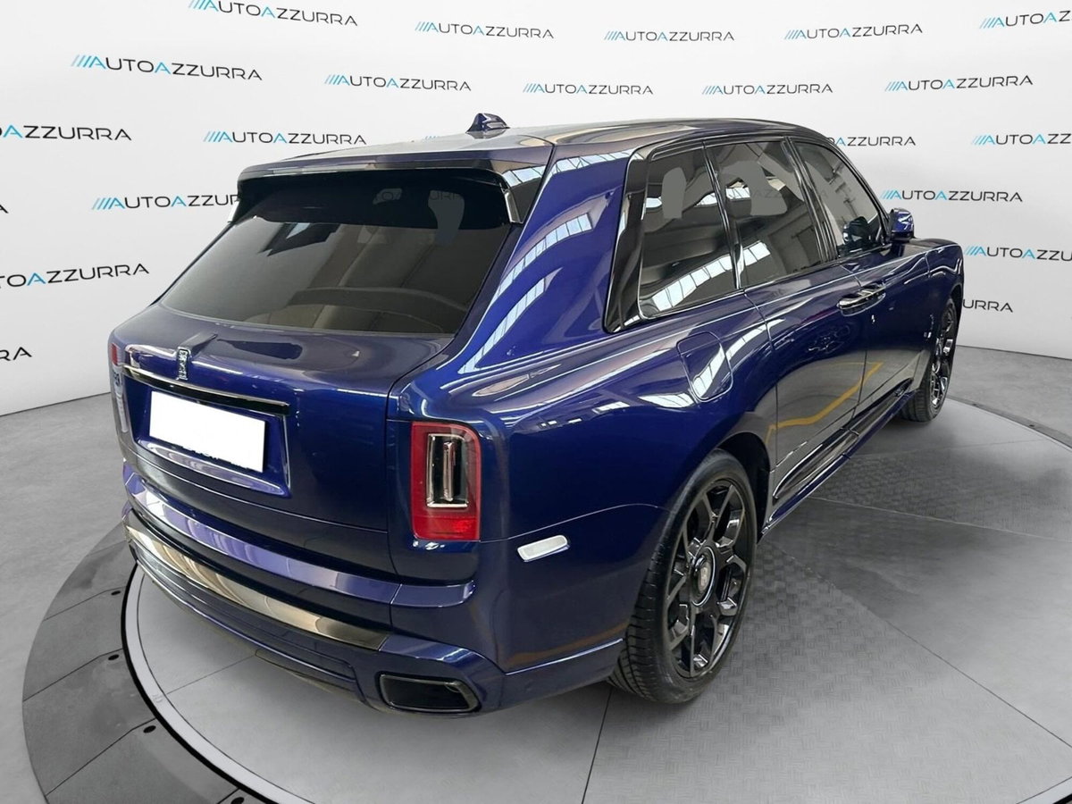 Rolls Royce Cullinan Cullinan 6.7 V12 Black Badge (16)