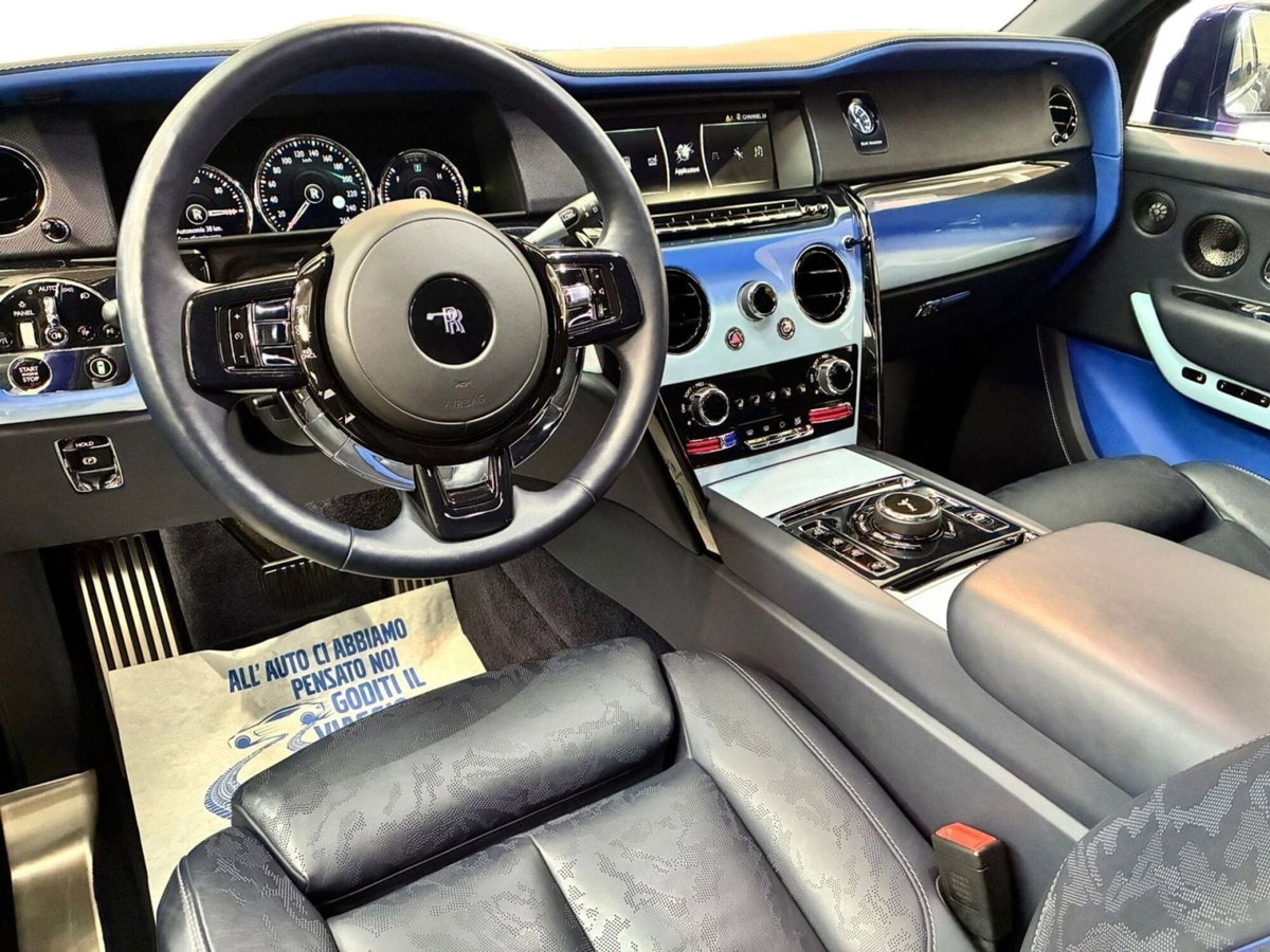 Rolls Royce Cullinan Cullinan 6.7 V12 Black Badge (9)