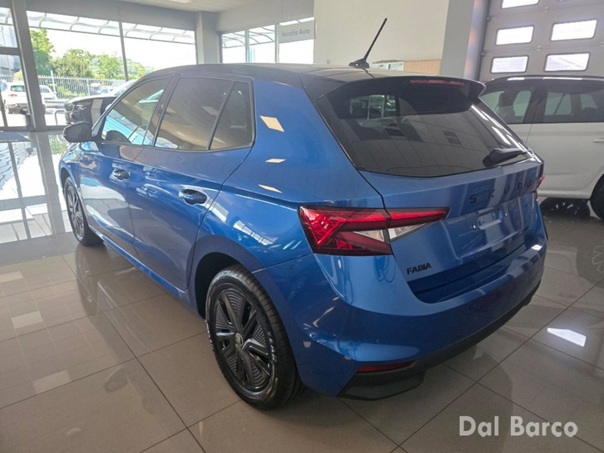 Skoda Fabia 1.0 tsi Be More 95cv (4)