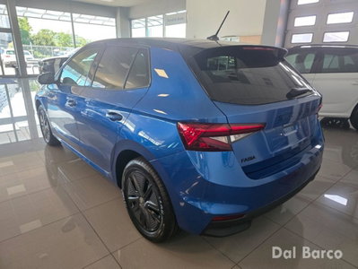 Skoda Fabia 1.0 tsi Be More 95cv (4)