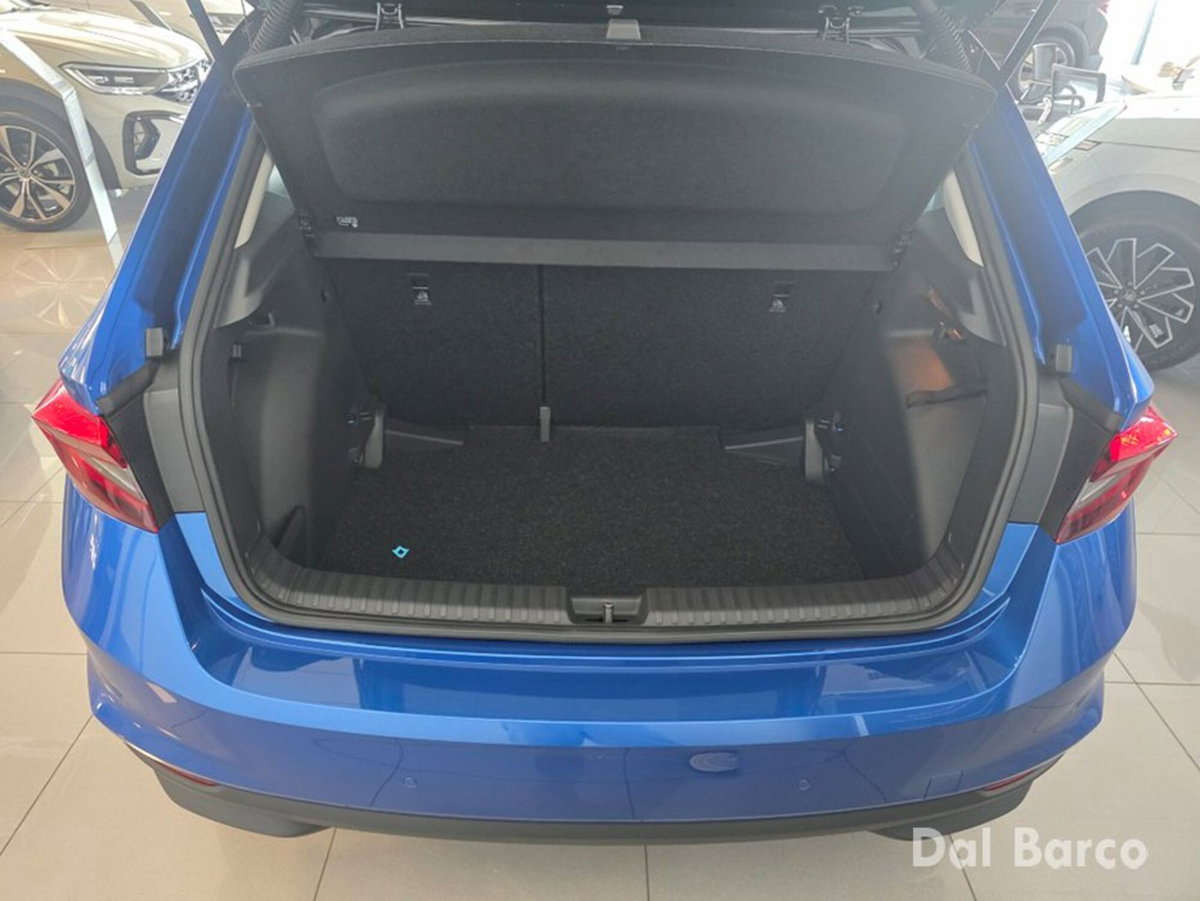 Skoda Fabia 1.0 tsi Be More 95cv (9)