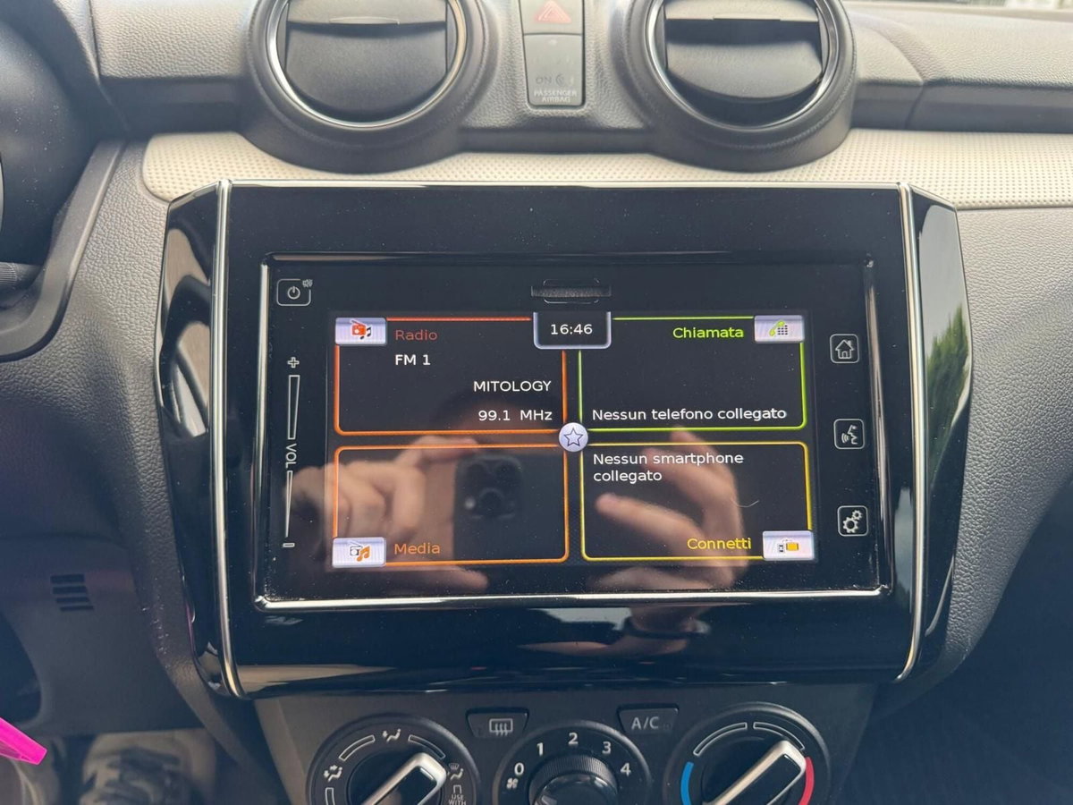 Suzuki Swift 1.2 Hybrid Cool (18)