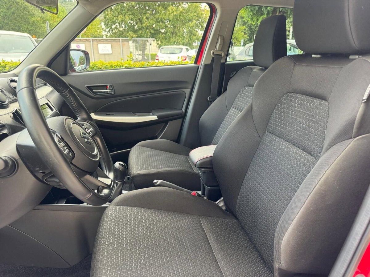 Suzuki Swift 1.2 Hybrid Cool (8)
