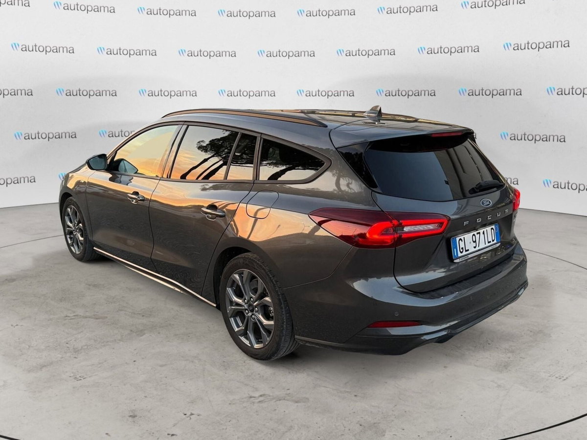 Ford Focus Station Wagon 1.0 EcoBoost Hybrid 125 CV Powershift SW ST-Line X (5)