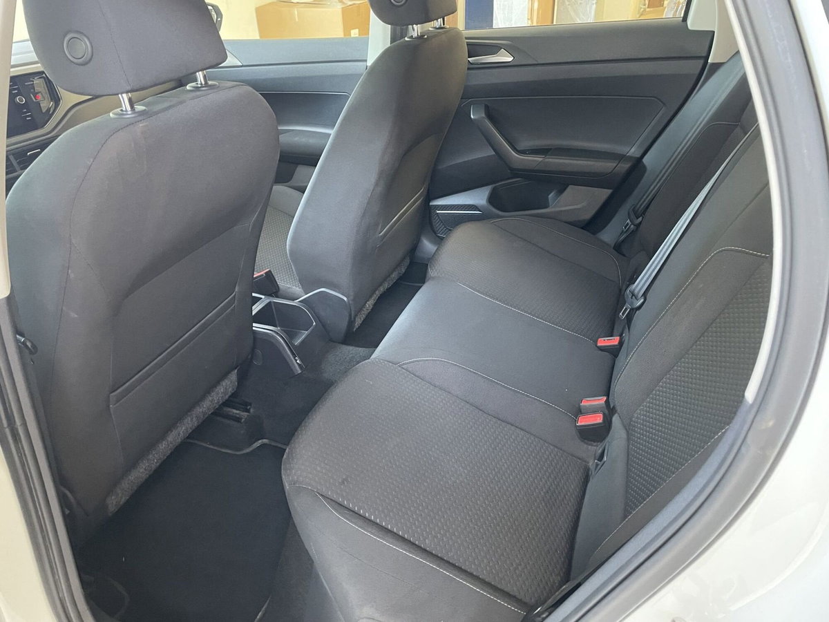 Volkswagen Polo 1.0 EVO (10)