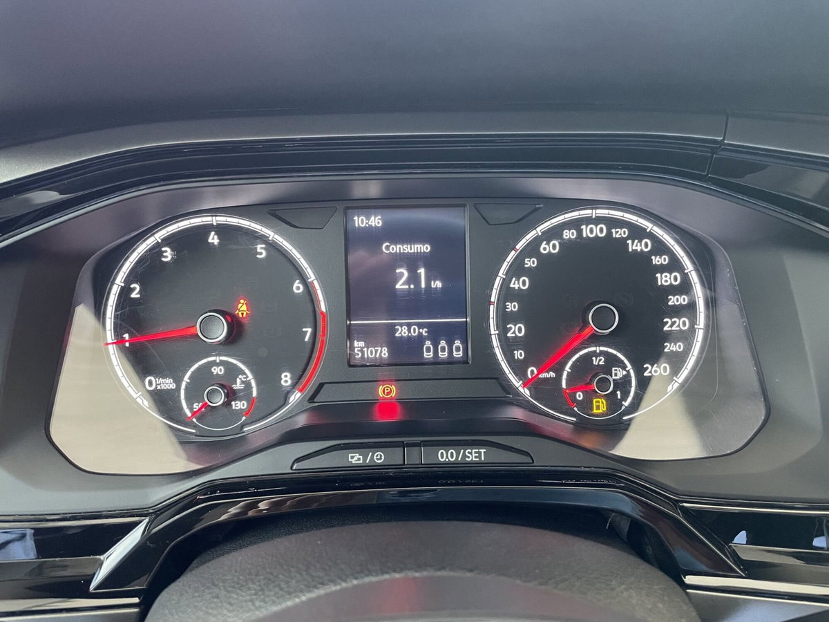 Volkswagen Polo 1.0 EVO (12)