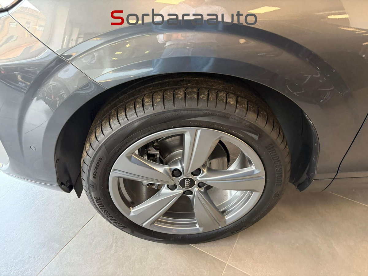 Audi Q3 35 TFSI S tronic S line edition (12)